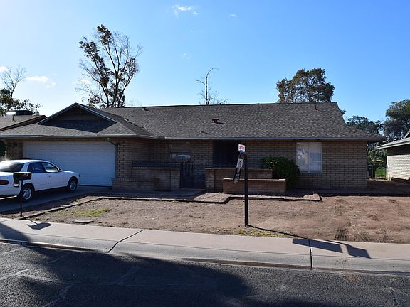 2nd image of 10419 W Montecito Ave
