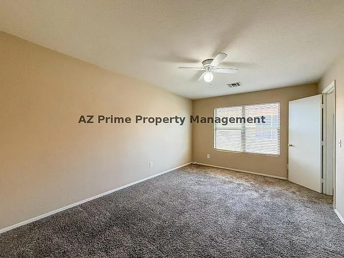583 W Racine Loop — Photo 22