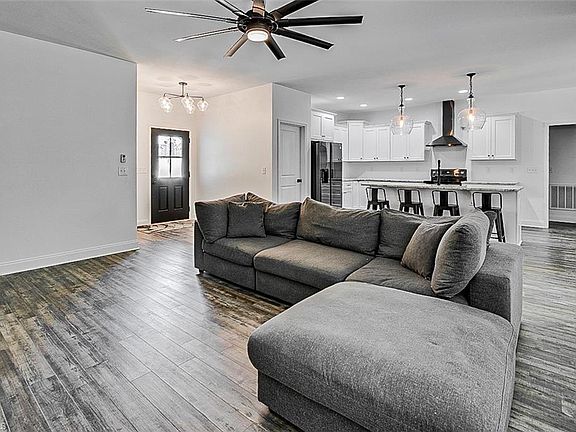 4th image of 1508 Allen Ct