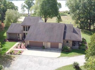 68410 Lane Rd, Edwardsburg, MI 49112