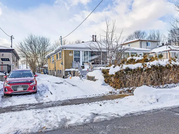 210 Linden Ave, Toronto, ON M1K 3H8