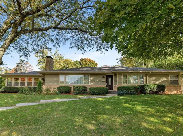 222 Forest Hill Dr, West Lafayette, IN 47906