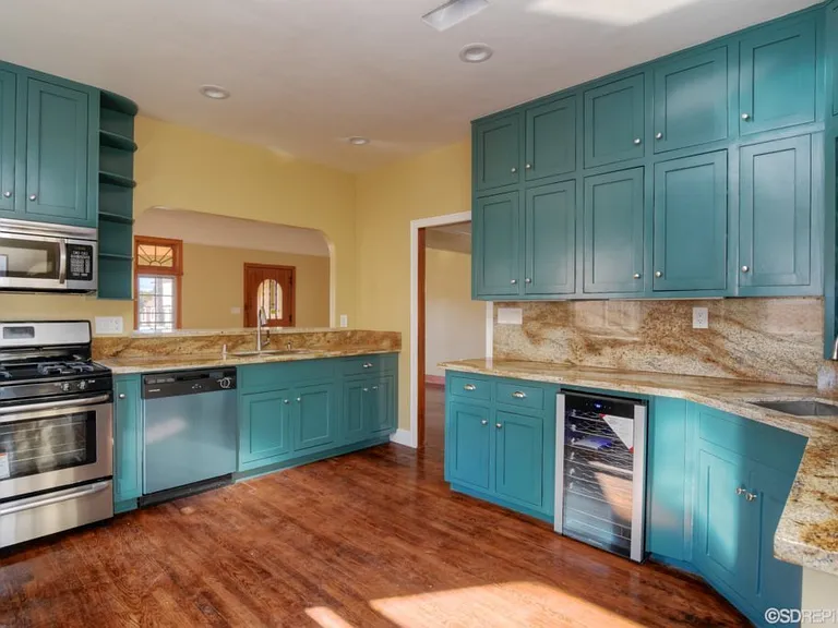 4725 Kensington Dr — Photo 11
