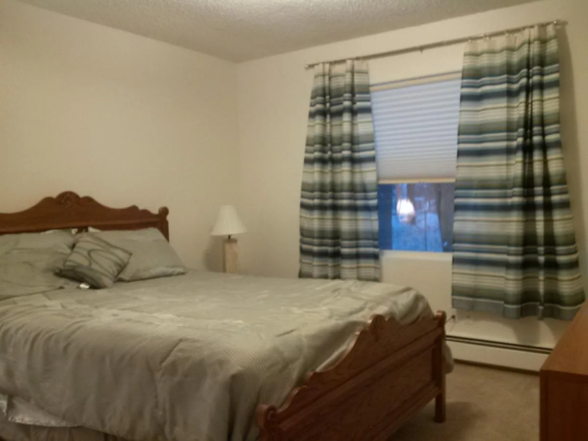 2 bed, 720 sqft, $2,250 — Photo 2