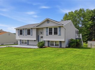 113 Cranbrooke Dr, Coraopolis, PA 15108