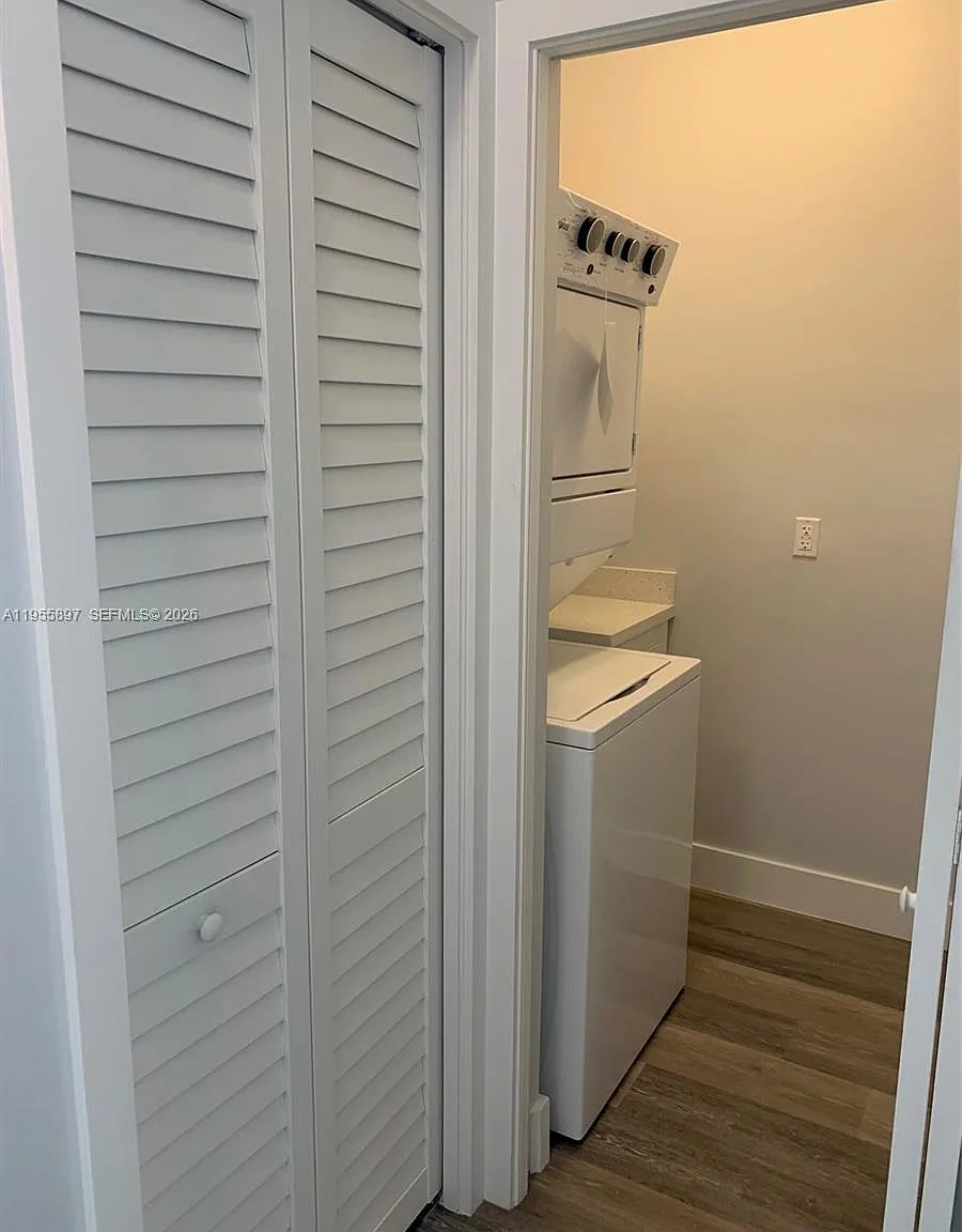 3 bed, 2.0 bath, $2,700 — Photo 4