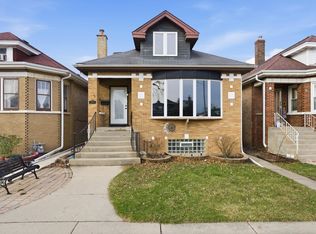 7825 W Cressett Dr, Elmwood Park, IL 60707