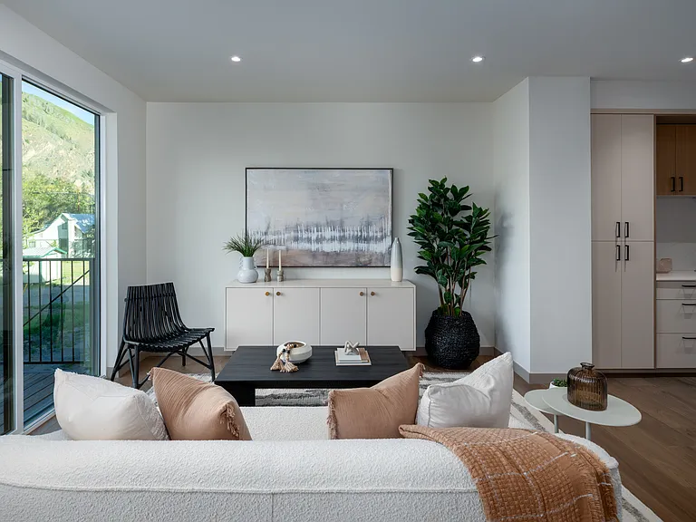 317 N River St #2 — Photo 3