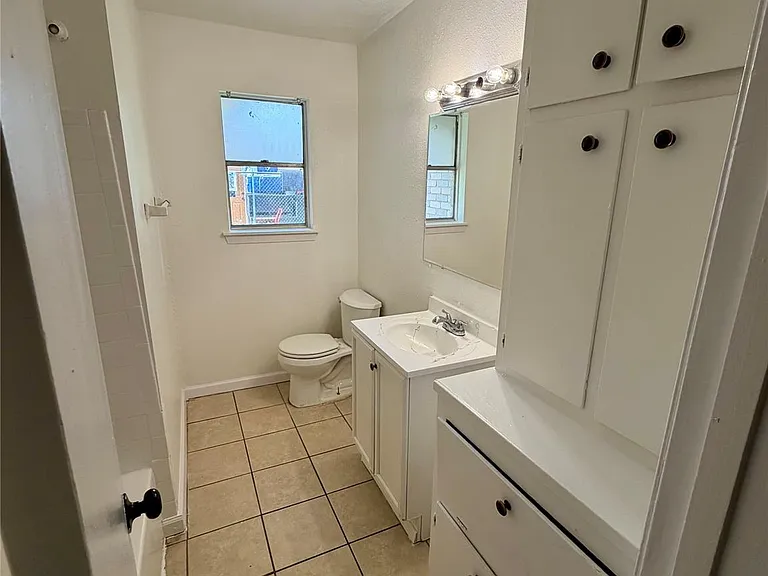 12818 Segrest Dr — Photo 14
