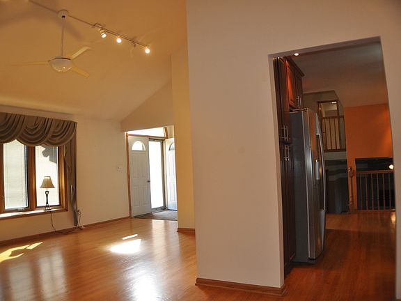 5th image of 14936 Cog Hill Ln