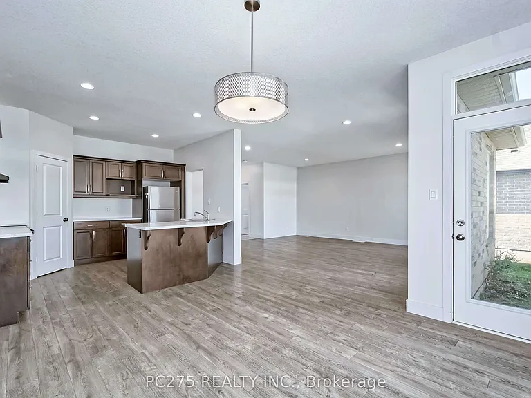 31 Ashberry Pl — Photo 11
