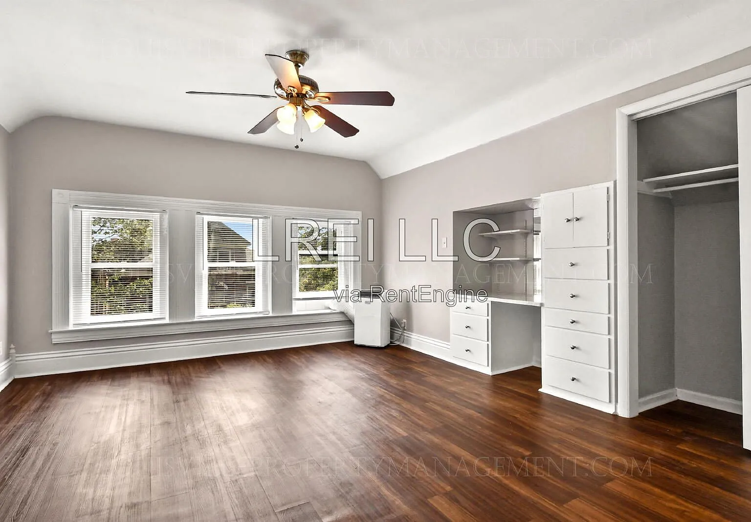 1 bed, 1.0 bath, 450 sqft, $850 — Photo 3