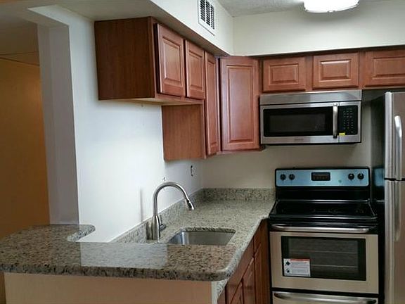 3rd image of 2727 N Atlantic Ave #6090