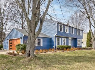 530 Holbrook Ln, Saginaw, MI 48638