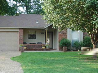11 Oak Forest Pl, Maumelle, AR 72113
