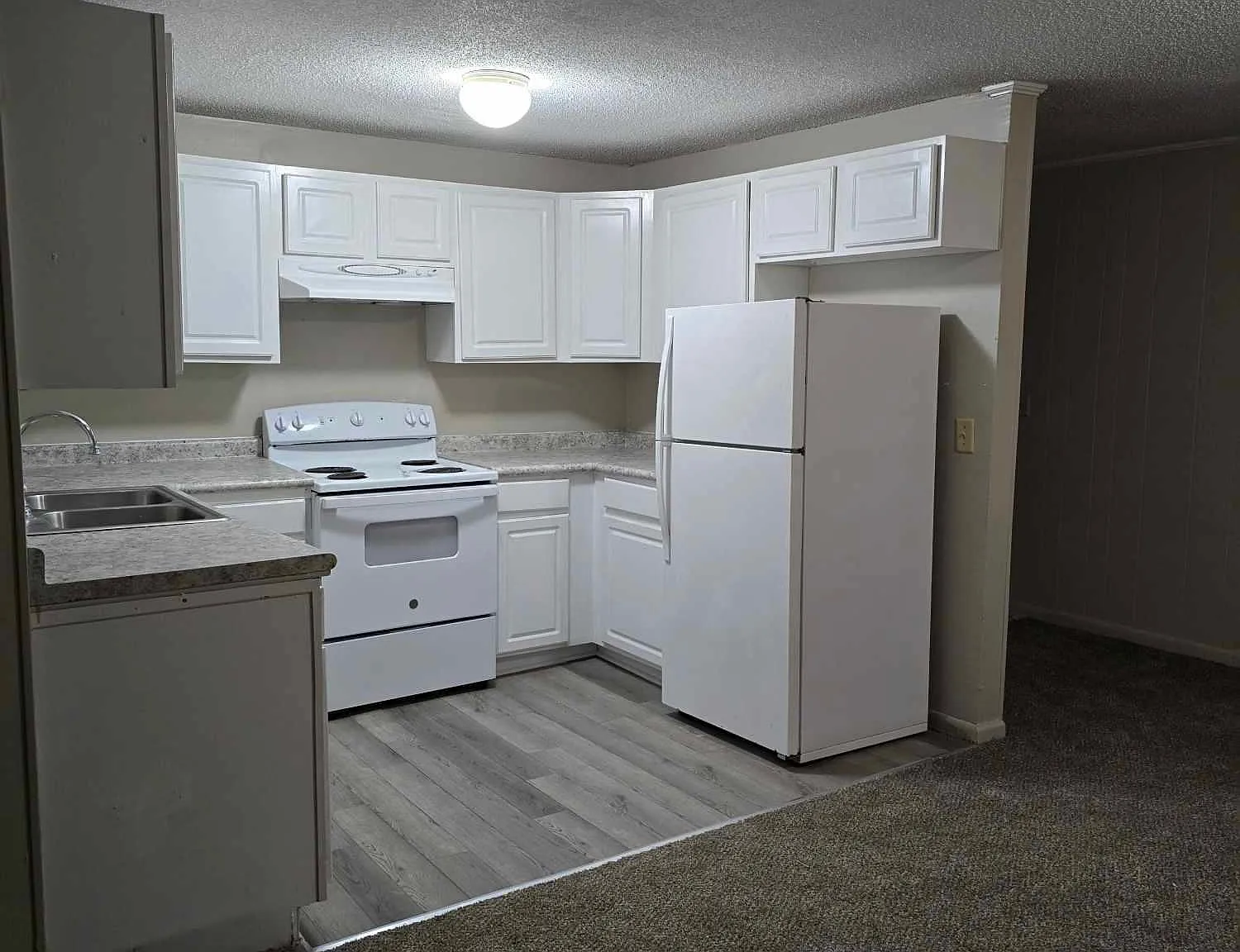 3 bed, 1254 sqft, $1,300 — Photo 3