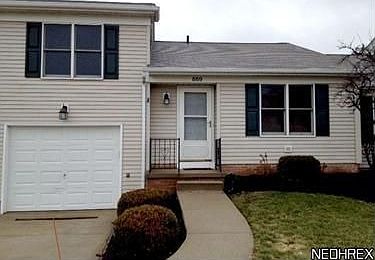1st image of 869 Amherst Ln
