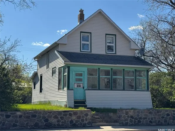 218 Main STREET, Mossbank, SK S0H 3G0