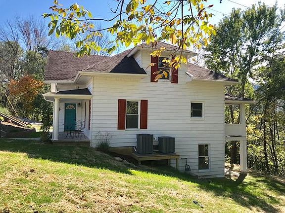 4th image of 709 Palace Blvd