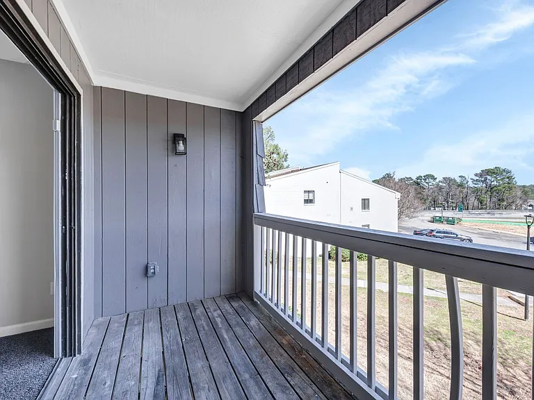 Gleneagle Apartment Homes — Photo 62
