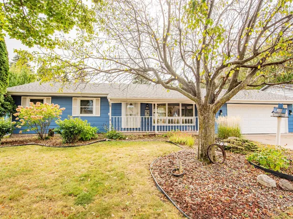 2120 Beam Ave, Saint Paul, MN 55109