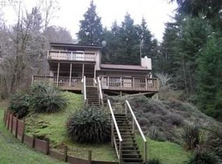 72611 Lakeview Ln, North Bend, OR 97459