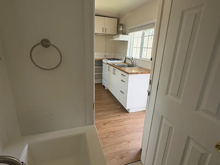 1638 Bay Rd #4 — Photo 26