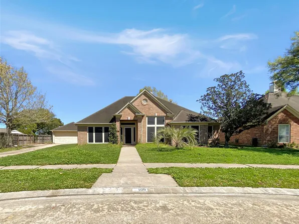 109 Smokey Lake Ln, Dickinson, TX 77539