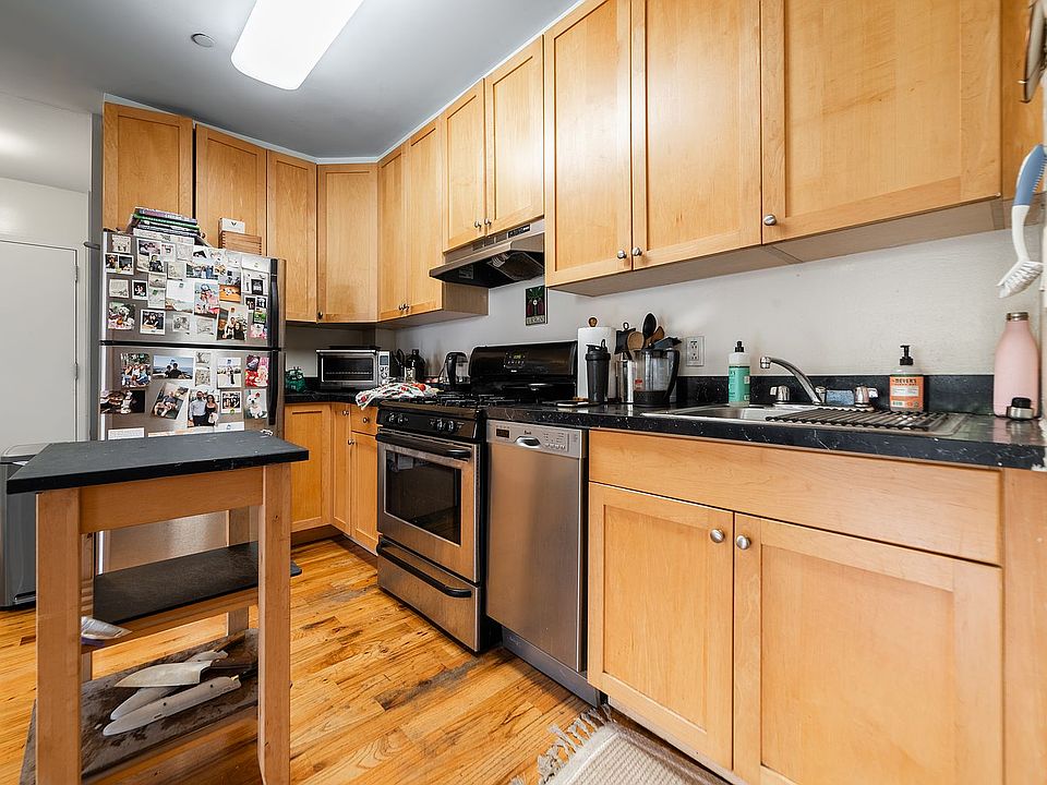 1st image of 569 Warren St #203