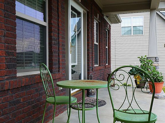 3rd image of 206 Sangria Dr