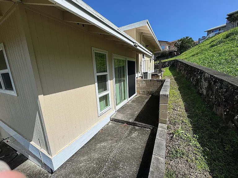 1279 Aupapaohe St — Photo 24