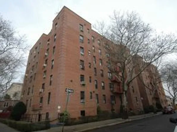 711 Montauk Ct image 1 of 1