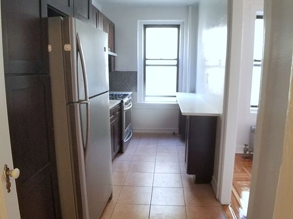 2nd image of 110 New York Ave APT 4G