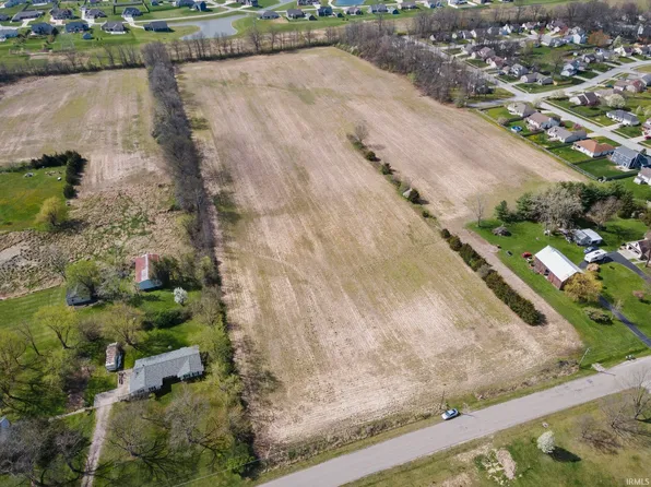 7600 Eby Rd, Fort Wayne, IN 46835