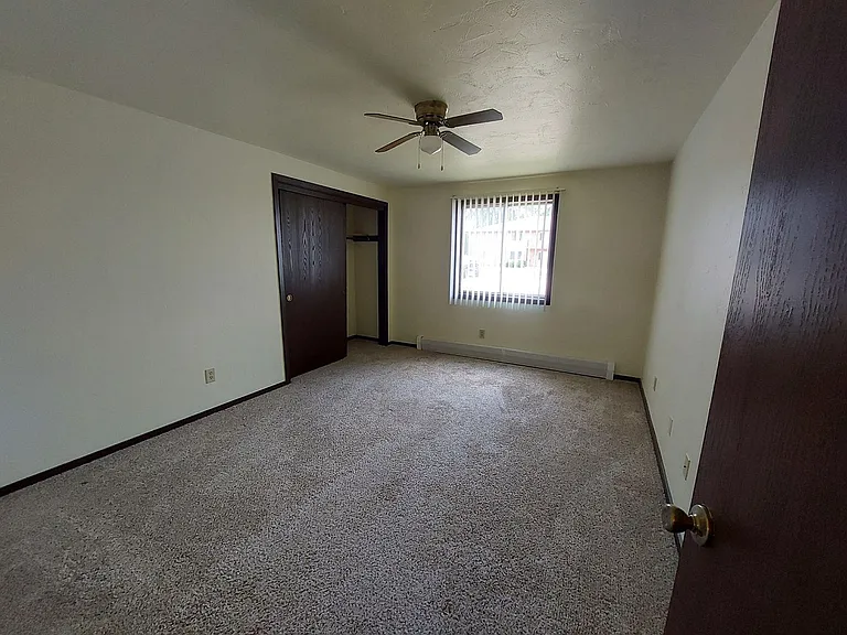 Windsor Heights — Photo 33