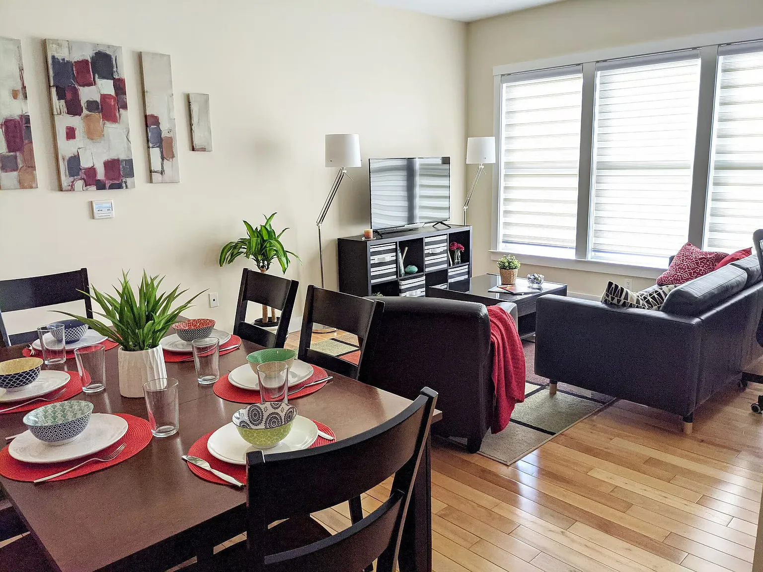 2 bed, 995 sqft, $4,400 — Photo 3