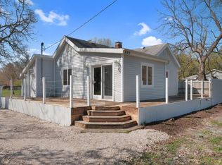 205 W Church St, Savoy, IL 61874