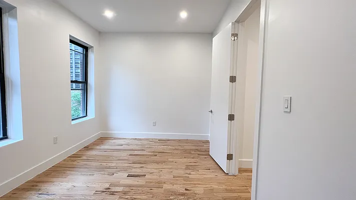 Rented by Brighton Management | media 9