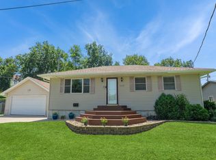 225 E Front St, Colfax, IA 50054