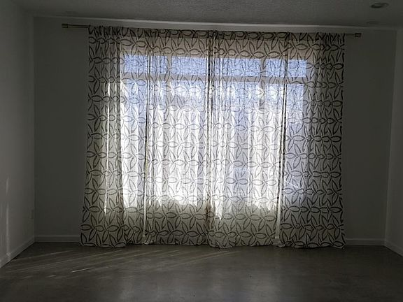 4th image of 5631 University Blvd SE