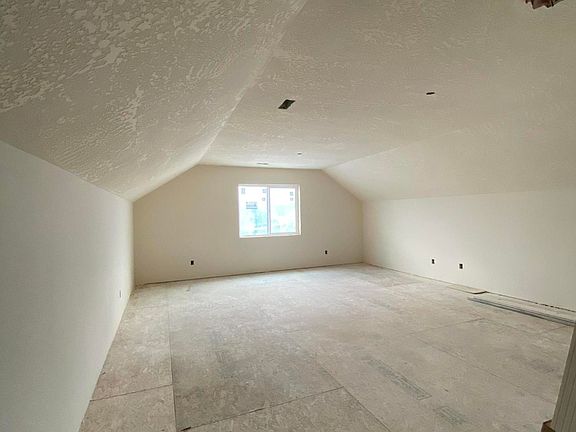 4th image of 2219 N Corbin Ct