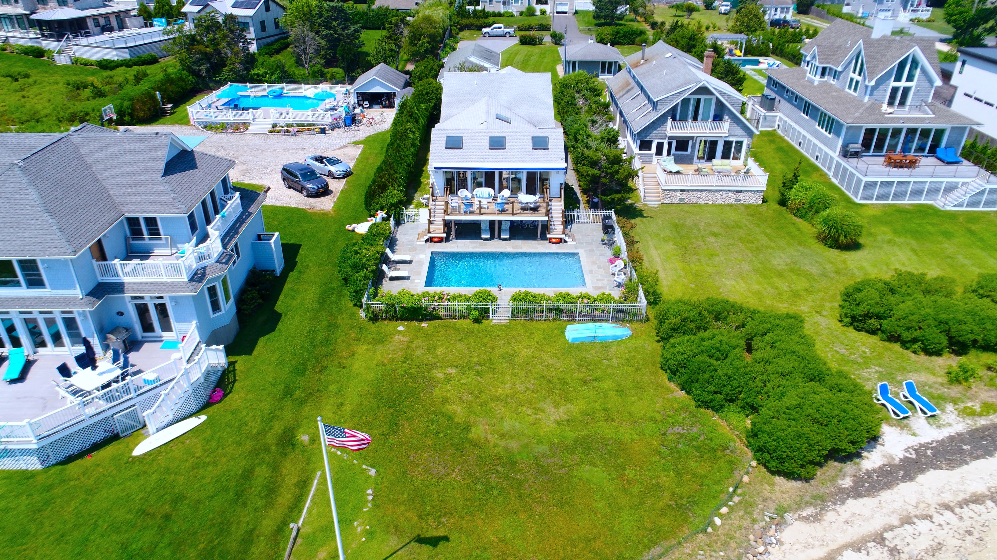 23 Bayside Ave, East Quogue, NY 11942 Out East