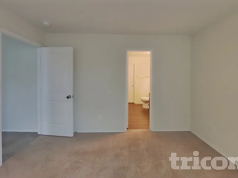 5672 McClelland St — Photo 5