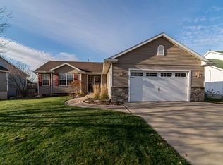 3440 Cottonwood Ln, Marion, IA 52302