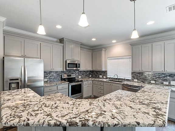 5th image of 2840 Forest Park Blvd