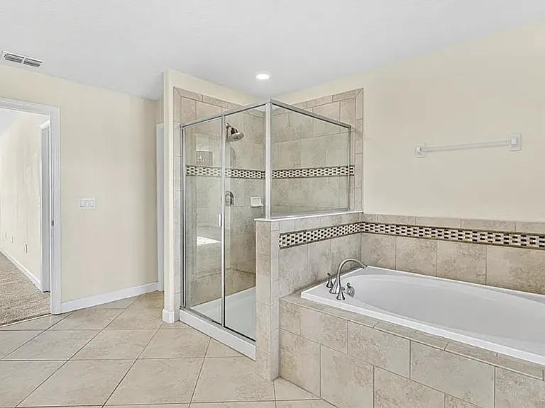 4306 Biscayne Cove Ct — Photo 7