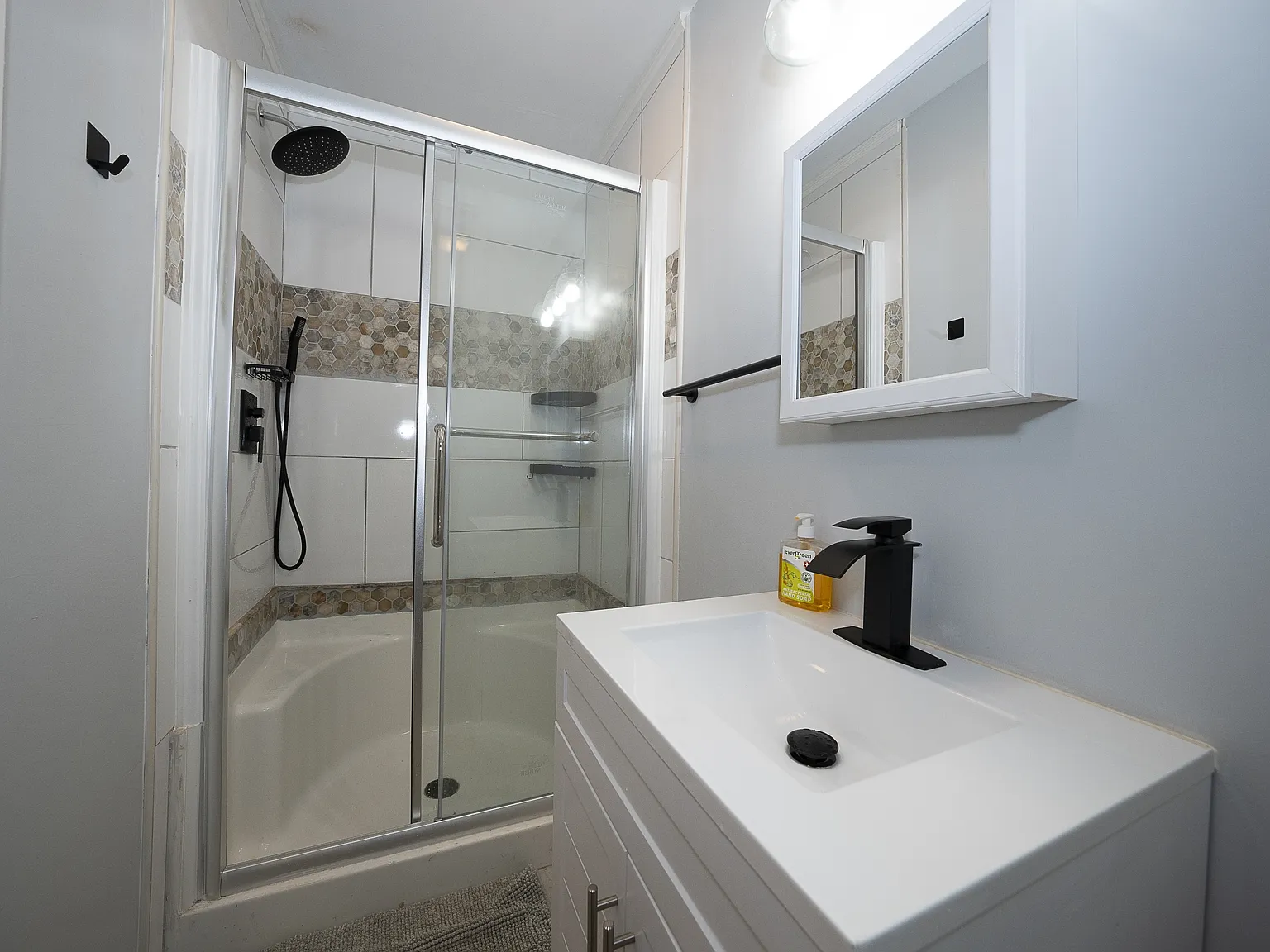 2234 North 16th Street - 1st f... — Photo 2