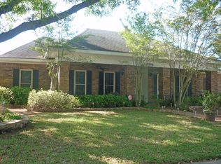 6218 W Pointe Blvd, Alexandria, LA 71303
