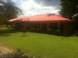 101 2nd St, Lynn, AL 35575