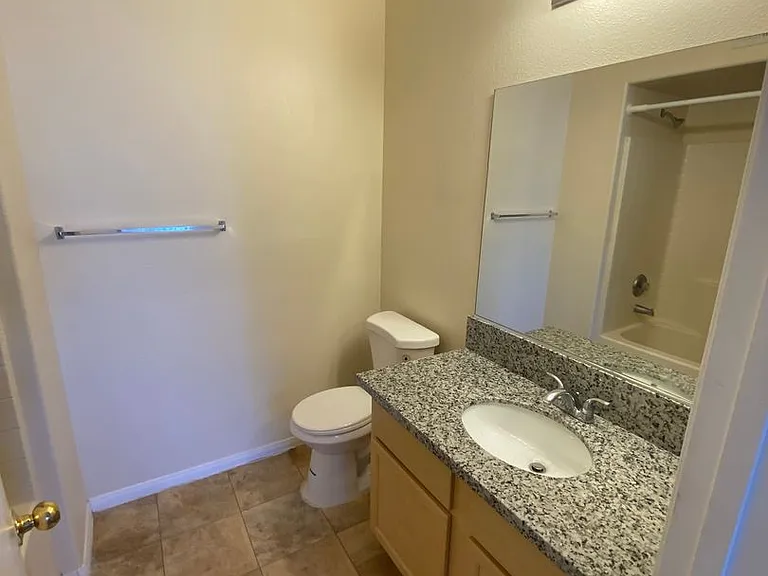 2615 W Gary Ave #2033 — Photo 8